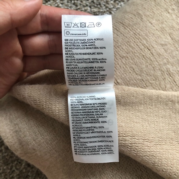 Scarves Bundle - Picture 3 of 5